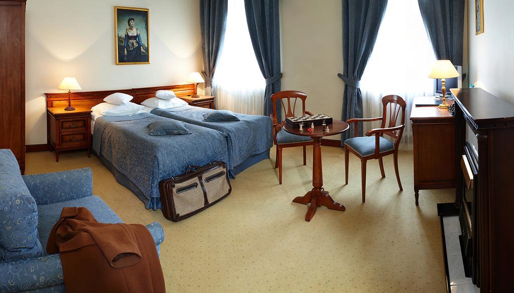 Hotel Zamek Na Skale Trzebieszowice Zimmer foto